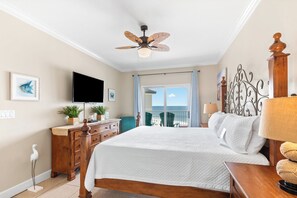 3 bedrooms, memory-foam beds, iron/ironing board, free WiFi - Seawind 601 by Liquid Life (Gulf Shores)