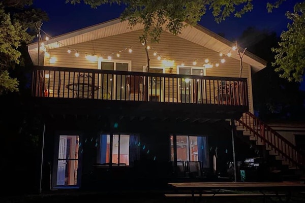 Lakeside view of Langseth Lodge and the Sunset Deck