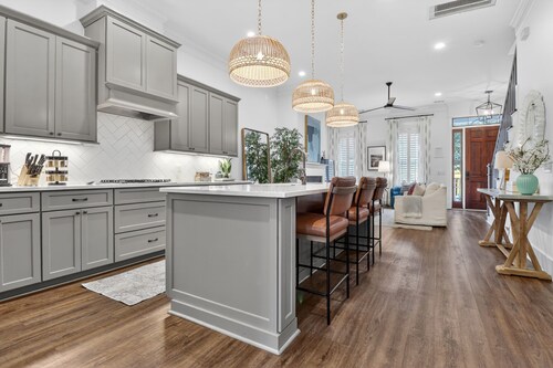 Luxury Town House on Liberty in Downtown Savannah!