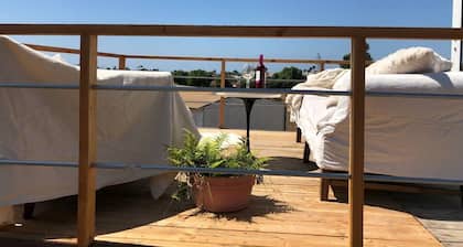 30% OFF! Malibu Charming Suite • Ocean View • King Bed