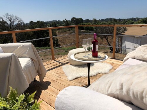 30% OFF! Malibu Charming Suite • Ocean View • King Bed