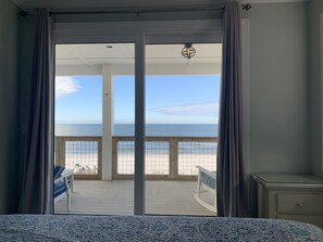 5 slaapkamers, een strijkplank/strijkijzer, reisbedje, gratis wifi