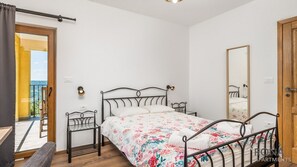 1 bedroom, iron/ironing board, free WiFi, bed sheets