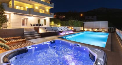 Luxury Villa Lovric with private heated pool, Jacuzzi, Sauna and private tavern