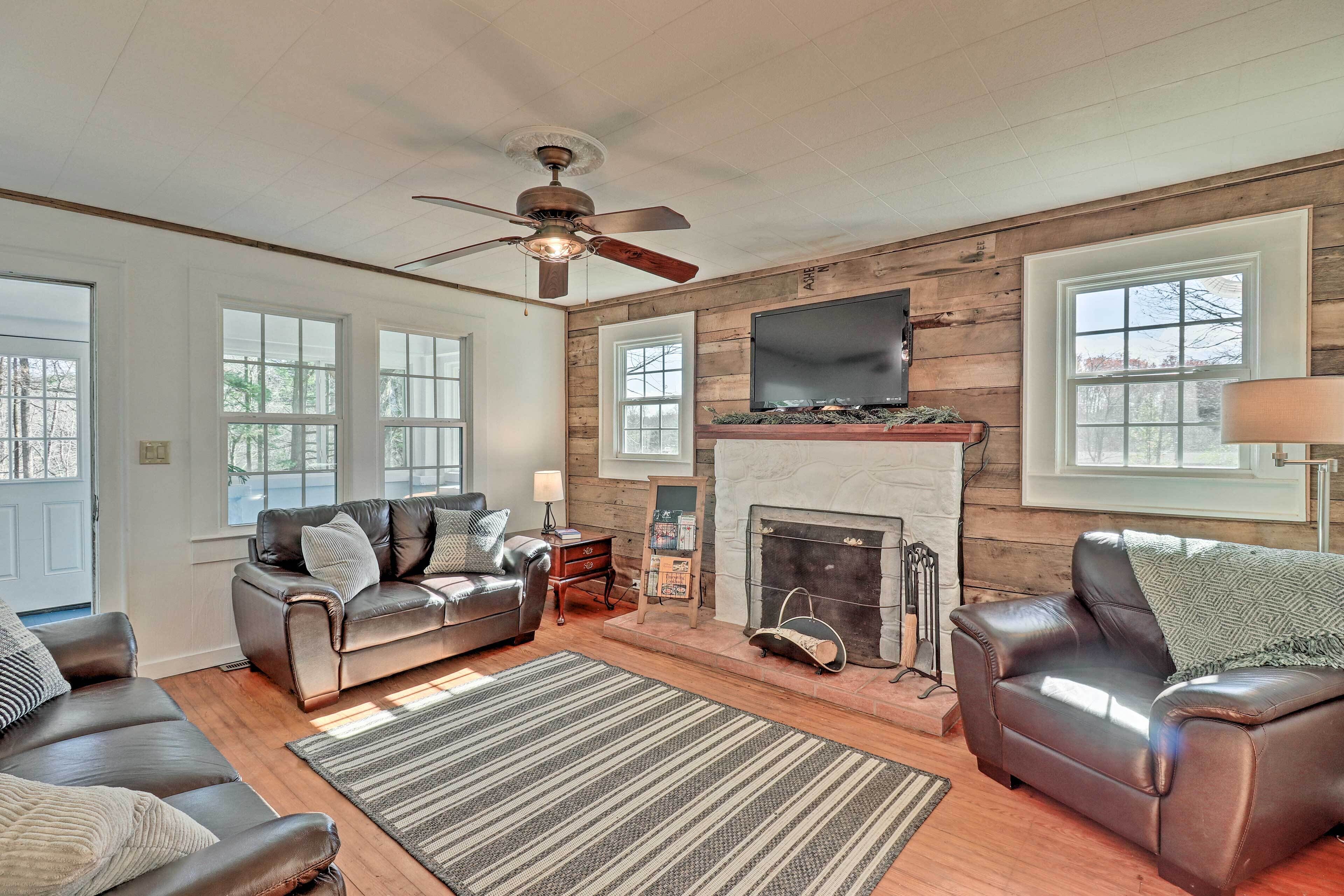 Flat Rock Vacation Rental | 3BR | 1BA | Step-Free Access | 1,147 Sq Ft