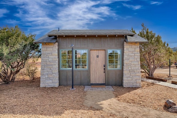 Cabin 1 exterior