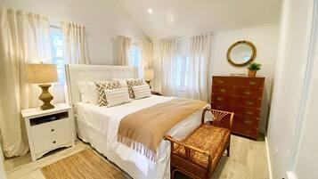 1 chambre, fer et planche Ă repasser, Wi-Fi gratuit, draps fournis