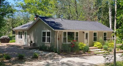Tranquil Cottage in the Woods with Lake Michigan only 300 feet away.