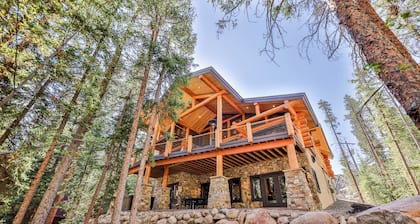 New creek side chateau guest suite! Booking for summer NOW! With hot tub!