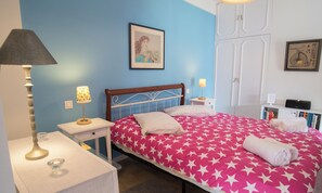 2 bedrooms