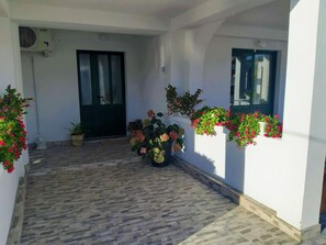 Zimmer, 1 Schlafzimmer, Raucher, Terrasse | Außenbereich