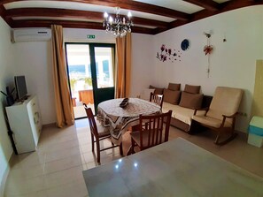 Zimmer, 1 Schlafzimmer, Raucher, Terrasse | Speisen