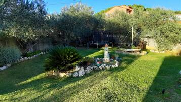 Room, 1 Bedroom, Smoking, Balcony | Garden