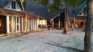 บริเวณภายนอก