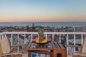 Departamento, 1 habitación, para fumadores, balcón | Restaurante al aire libre