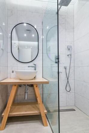 Apartamento, 1 habitación, fumadores, balcón | Baño