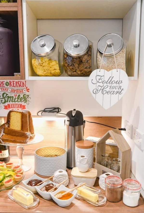 Room, 1 Bedroom | Dining - Wonderful Double Room in Pieta - Bb Marina (Pieta)