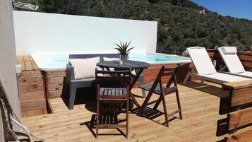 Apartment, 2 Bedrooms, Smoking, Private Pool | Exterior