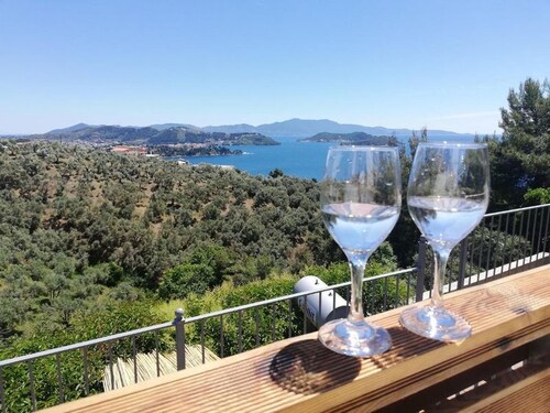 2br Suite White gea With Private Pool No01