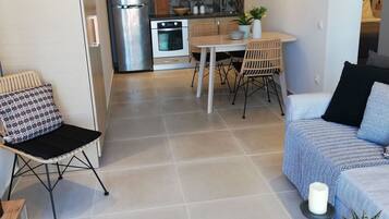 Apartment, 2 Bedrooms, Smoking, Private Pool | Interior