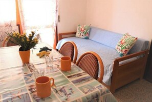 Apartamento, 2 quartos, sacada | 3 quartos, roupa de cama