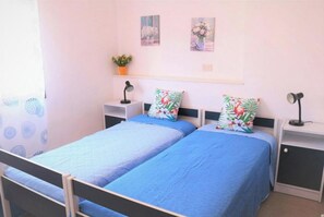 Apartment, 2 Bedrooms, Balcony | 3 bedrooms, bed sheets - Flat Just 80m From the Beach (San Michele al Tagliamento)