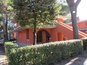 Departamento, 2 habitaciones, patio, vista al jardín | Exterior