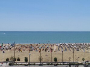 Apartment, 2 Schlafzimmer, Balkon, Stadtblick | Strand | Am Strand