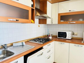 Apartment, 2 Schlafzimmer, Balkon, Stadtblick | Innenbereich