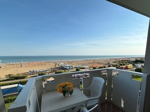 Balcony - Amazing Beachfront Apartment-beahost (San Michele al Tagliamento)