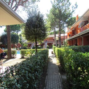 Appartamento, 2 camere da letto, patio, vista giardino | Esterni