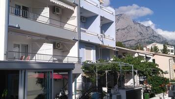 Apartment, 1 Bedroom, Balcony, City View | Exterior