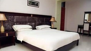 Apartment, 3 Bedrooms, Smoking, Balcony - Either for Business or Pleasure Perfect Choice Wail in Kampala (Kampala)