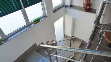 Studio, Multiple Bedrooms, Balcony, City View | Interior