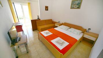 Studio, Balcony, City View | 1 bedroom, iron/ironing board, WiFi
