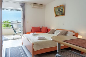 Studio, Multiple Bedrooms, Balcony, City View