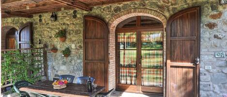 Appartamento, 2 camere da letto, fumatori, patio | Ingresso della struttura