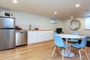 Dining - Furnished Apartment (Portland)