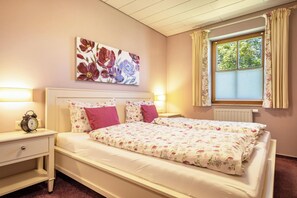 2 soverom, strykejern/-brett, wi-fi (inkludert) og sengetøy