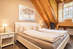 3 dormitorios, tabla de planchar con plancha, wifi gratis y ropa de cama