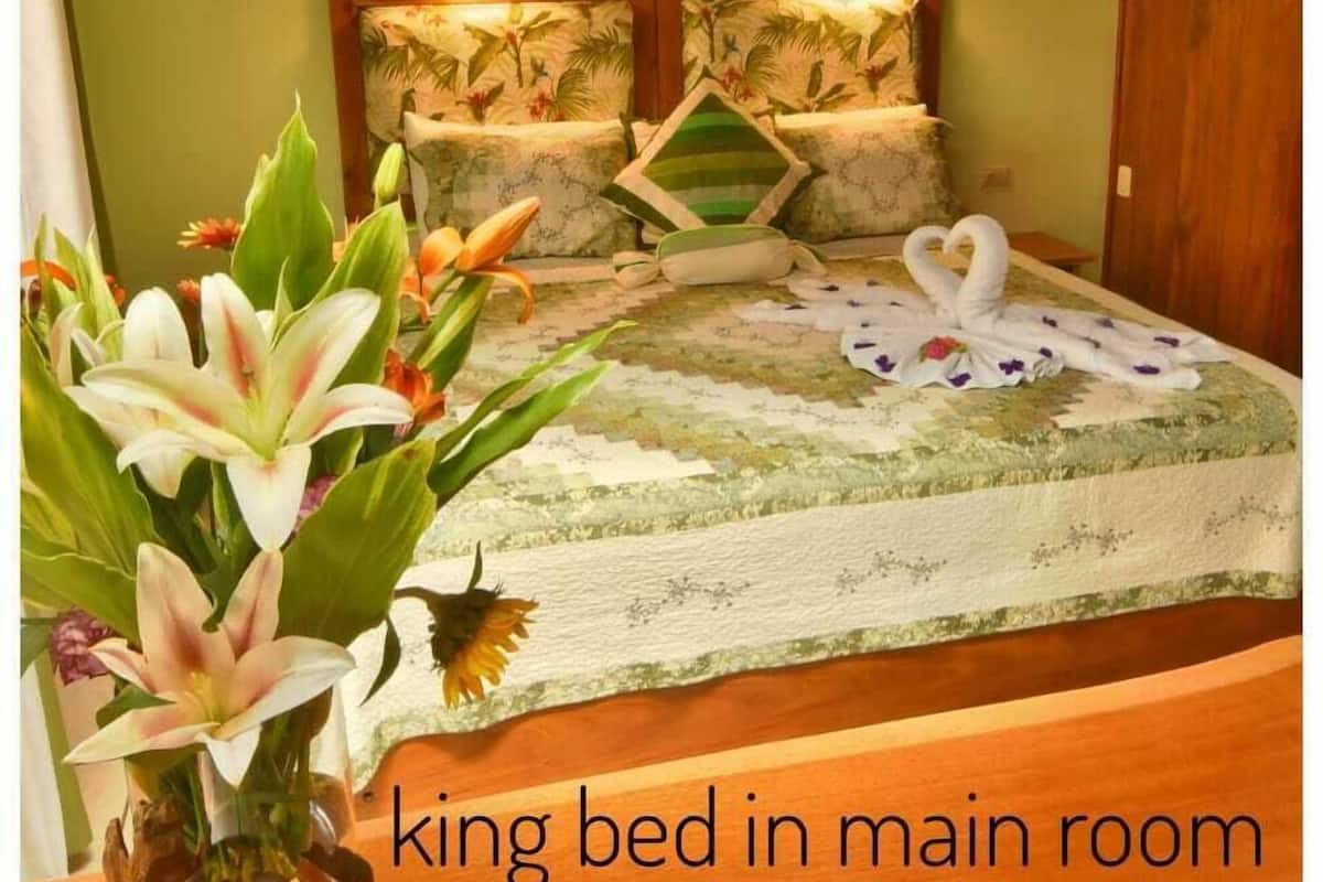 Colibri Family Suite | Individually decorated, individually furnished, desk, laptop workspace