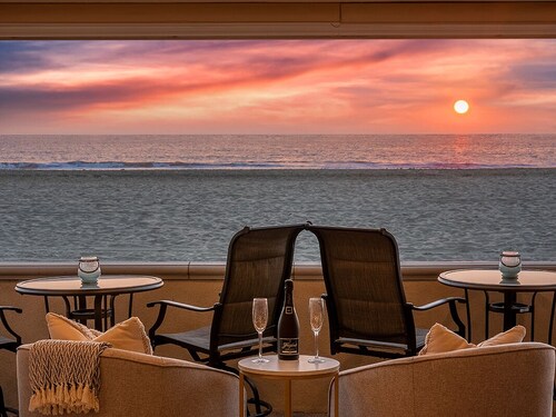 Entire Boardwalk Home on the Beach in Newport Beach with Beautiful Views