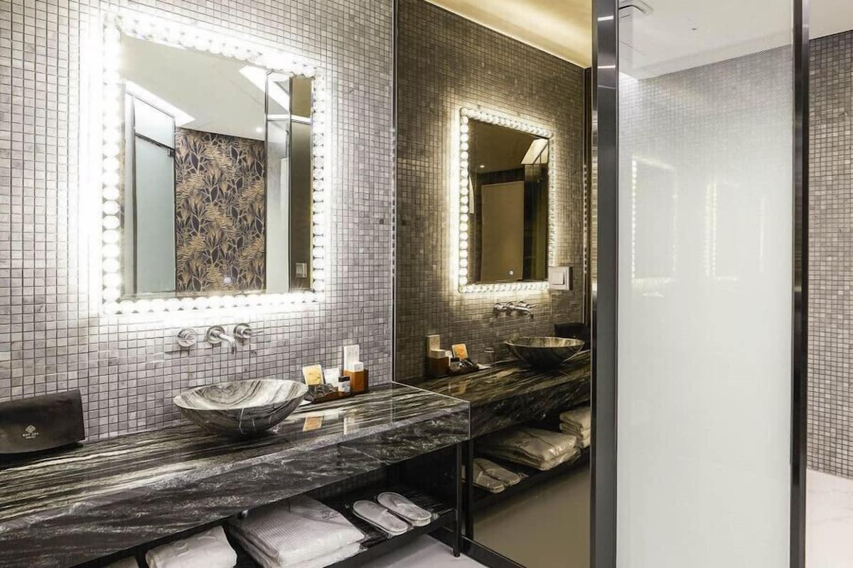 suite double | bathroom sink