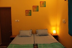 3 soverom, strykejern/-brett, wi-fi og sengetøy