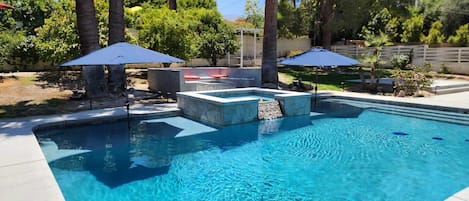 Piscine extérieure, piscine chauffée