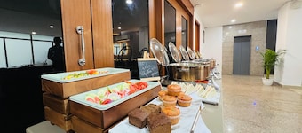 Olive Service Apartment- Medanta Medicity