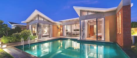 Villa Premium | 1 habitación, caja de seguridad en la habitación y insonorización