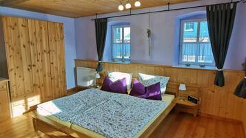 Apartment | 1 bedroom, free WiFi, bed sheets