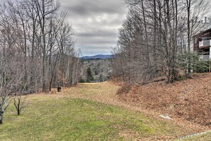Property grounds - Ski-in Ski-Out Okemo Oasis w/ Deck + Mtn View! (Ludlow)