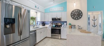 Aquarius-Pool Home West of Gulf Dr-By Island Real Estate Vacations